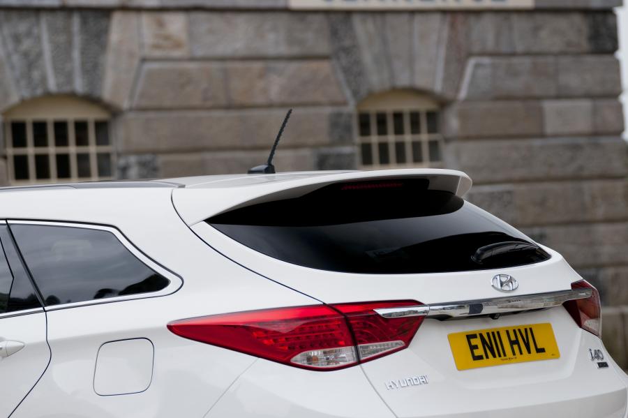 Hyundai i40 Station Wagon CRDi 2011 года  (UK) (фото 113 из 146)